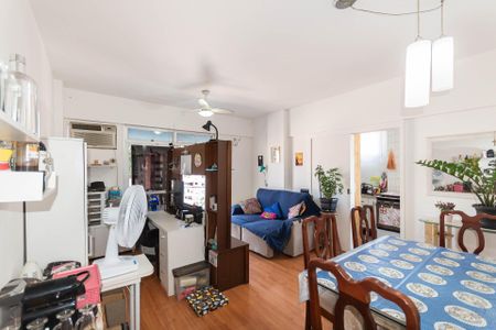 Apartamento à venda com 98m², 2 quartos e 1 vagaSala