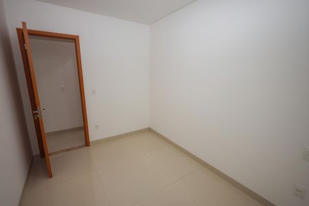 Apartamento para alugar com 75m², 3 quartos e 2 vagasQuarto 2