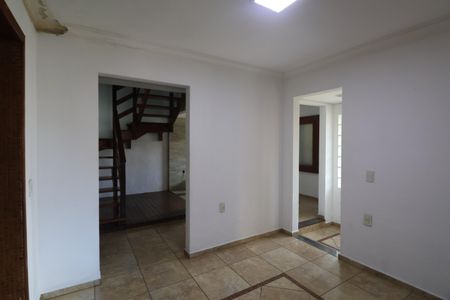 Casa para alugar com 280m², 5 quartos e 2 vagasSala 2