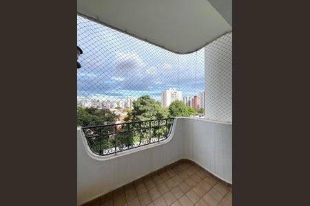 Apartamento à venda com 85m², 2 quartos e 2 vagas Apartamento à venda com 85m², 2 quartos e 2 vagasVaranda