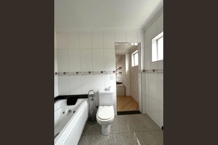 Apartamento à venda com 85m², 2 quartos e 2 vagas Apartamento à venda com 85m², 2 quartos e 2 vagasBanheiro da Suíte