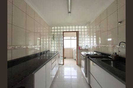 Apartamento à venda com 85m², 2 quartos e 2 vagas Apartamento à venda com 85m², 2 quartos e 2 vagasCozinha