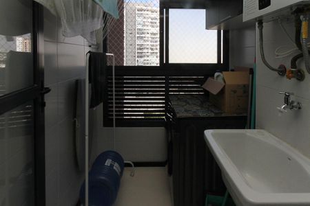 Apartamento à venda com 63m², 2 quartos e 1 vaga Apartamento à venda com 63m², 2 quartos e 1 vagaÁrea de Serviço