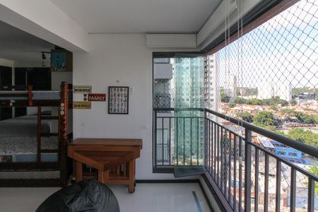 Apartamento à venda com 63m², 2 quartos e 1 vaga Apartamento à venda com 63m², 2 quartos e 1 vagaVaranda