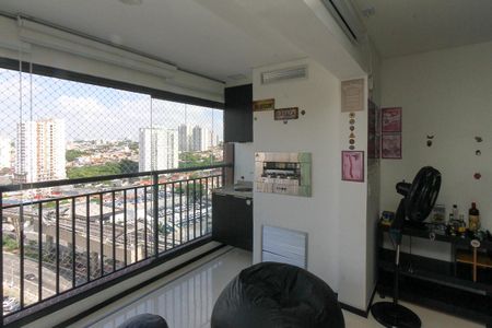Apartamento à venda com 63m², 2 quartos e 1 vaga Apartamento à venda com 63m², 2 quartos e 1 vagaVaranda