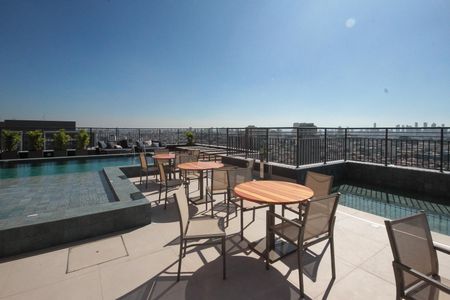 Apartamento para alugar com 63m², 1 quarto e 1 vagaÁrea comum - Piscina