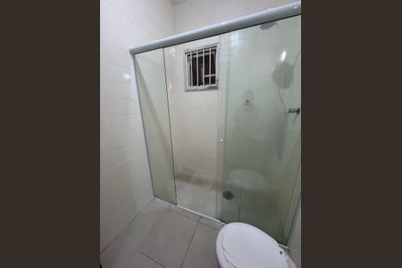 Apartamento para alugar com 81m², 2 quartos e 1 vaga Apartamento para alugar com 81m², 2 quartos e 1 vagaBanheiro