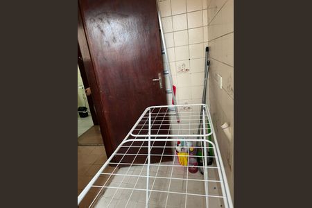 Apartamento para alugar com 81m², 2 quartos e 1 vaga Apartamento para alugar com 81m², 2 quartos e 1 vagaLavanderia