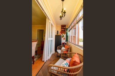 Apartamento à venda com 179m², 3 quartos e sem vagaVaranda - Sala