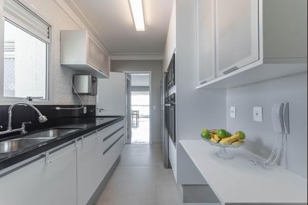 Apartamento à venda com 127m², 3 quartos e 3 vagas Apartamento à venda com 127m², 3 quartos e 3 vagasCozinha