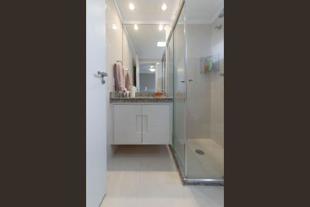 Apartamento à venda com 127m², 3 quartos e 3 vagas Apartamento à venda com 127m², 3 quartos e 3 vagasBanheiro da Suíte 2