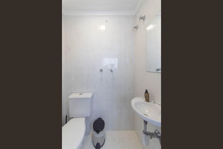 Apartamento à venda com 127m², 3 quartos e 3 vagas Apartamento à venda com 127m², 3 quartos e 3 vagasBanheiro de Serviço