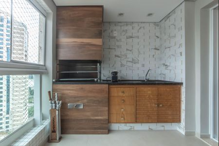 Apartamento à venda com 127m², 3 quartos e 3 vagas Apartamento à venda com 127m², 3 quartos e 3 vagasVaranda