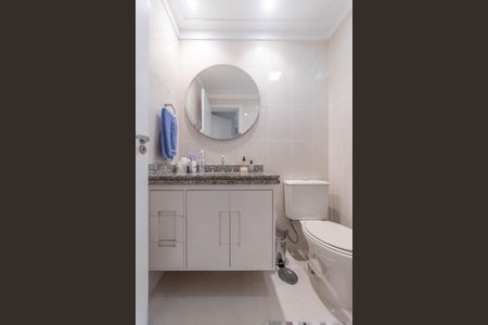 Apartamento à venda com 127m², 3 quartos e 3 vagas Apartamento à venda com 127m², 3 quartos e 3 vagasBanheiro da Suíte 1