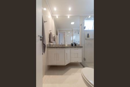 Apartamento à venda com 127m², 3 quartos e 3 vagas Apartamento à venda com 127m², 3 quartos e 3 vagasBanheiro da Suíte 3