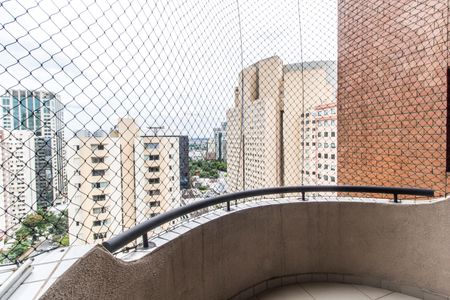Apartamento para alugar com 60m², 1 quarto e 1 vagaVaranda