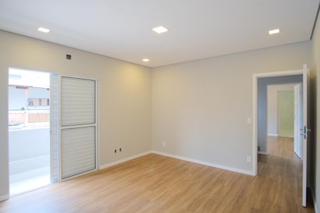 Casa à venda com 280m², 4 quartos e 2 vagasSuíte 2