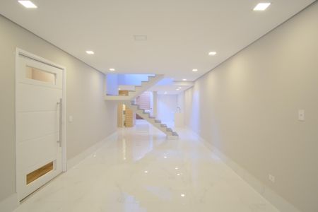 Casa à venda com 280m², 4 quartos e 2 vagasSala