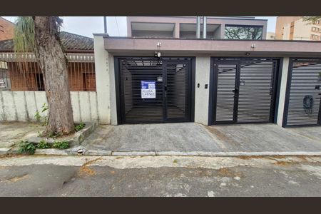 Casa à venda com 110m², 3 quartos e 2 vagasFachada