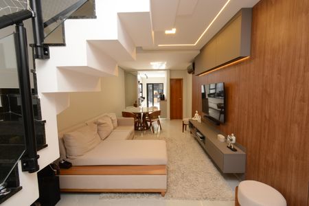 Casa à venda com 110m², 3 quartos e 2 vagasSala