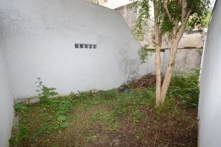 Casa à venda com 110m², 3 quartos e 2 vagasQuintal