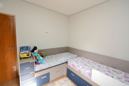 Casa à venda com 110m², 3 quartos e 2 vagasQuarto 2