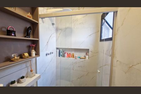 Casa à venda com 110m², 3 quartos e 2 vagasBanheiro da suíte