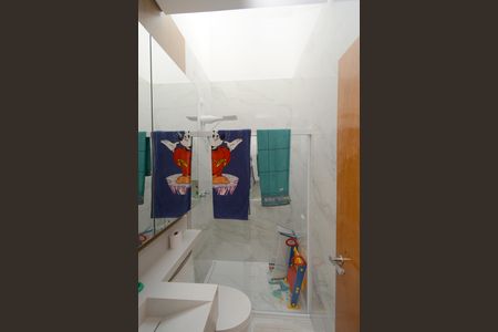 Casa à venda com 110m², 3 quartos e 2 vagasBanheiro