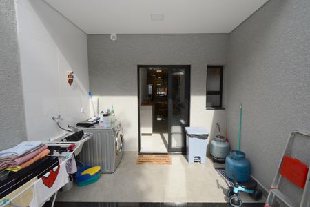 Casa à venda com 110m², 3 quartos e 2 vagasÁrea de Serviço