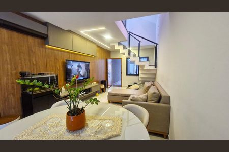 Sala de casa à venda com 3 quartos, 110m² em Jardim Umuarama, São Paulo