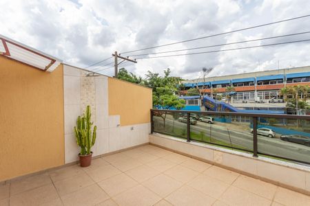 Casa à venda com 360m², 4 quartos e 2 vagasVaranda 