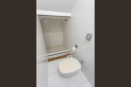 Casa à venda com 360m², 4 quartos e 2 vagasBanheiro Garagem 