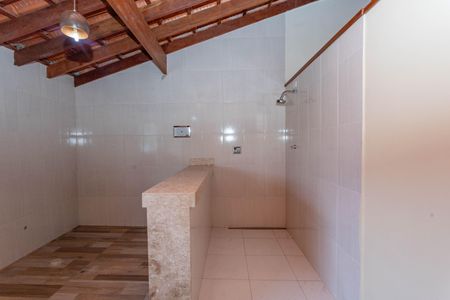 Casa à venda com 360m², 4 quartos e 2 vagasBanheiro social 2 