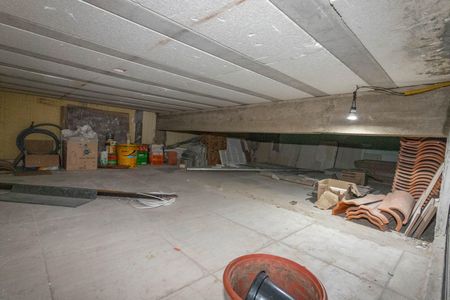 Casa à venda com 360m², 4 quartos e 2 vagasPorão 
