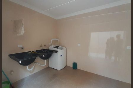 Casa à venda com 360m², 4 quartos e 2 vagasÁrea de serviço 