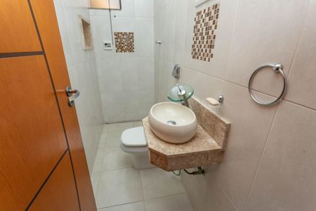 Casa à venda com 360m², 4 quartos e 2 vagasLavabo 