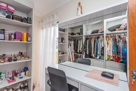 Casa à venda com 360m², 4 quartos e 2 vagasCloset 