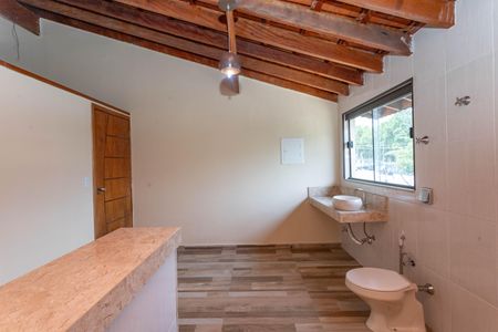 Casa à venda com 360m², 4 quartos e 2 vagasBanheiro social 2 