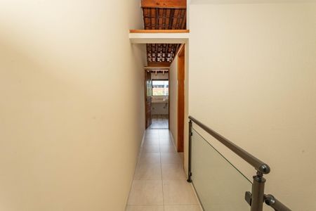 Casa à venda com 360m², 4 quartos e 2 vagasCorredor 