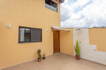 Casa à venda com 360m², 4 quartos e 2 vagasVaranda 