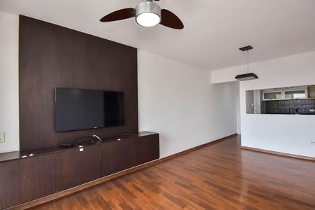Apartamento à venda com 75m², 2 quartos e 1 vaga Apartamento à venda com 75m², 2 quartos e 1 vagaSala