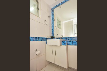 Apartamento à venda com 75m², 2 quartos e 1 vaga Apartamento à venda com 75m², 2 quartos e 1 vagaBanheiro do Quarto