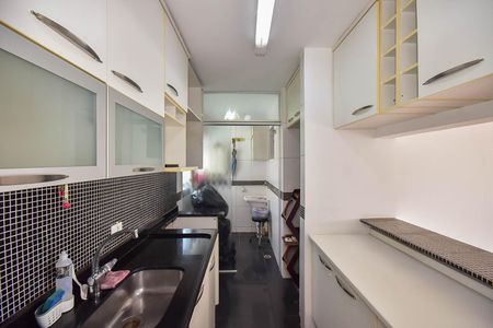 Apartamento à venda com 75m², 2 quartos e 1 vaga Apartamento à venda com 75m², 2 quartos e 1 vagaCozinha
