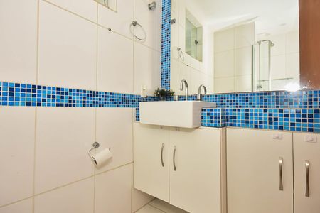 Apartamento à venda com 75m², 2 quartos e 1 vaga Apartamento à venda com 75m², 2 quartos e 1 vagaBanheiro do Quarto