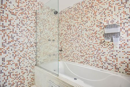 Apartamento à venda com 75m², 2 quartos e 1 vaga Apartamento à venda com 75m², 2 quartos e 1 vagaBanheiro Suíte