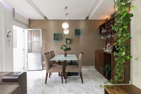 Apartamento à venda com 62m², 2 quartos e 1 vaga Apartamento à venda com 62m², 2 quartos e 1 vagaSala