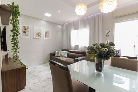 Apartamento à venda com 62m², 2 quartos e 1 vaga Apartamento à venda com 62m², 2 quartos e 1 vagaSala