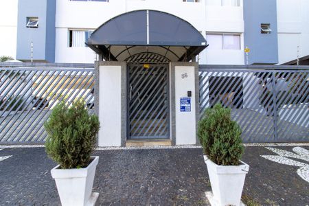 Apartamento para alugar com 70m², 2 quartos e 1 vagaFachada