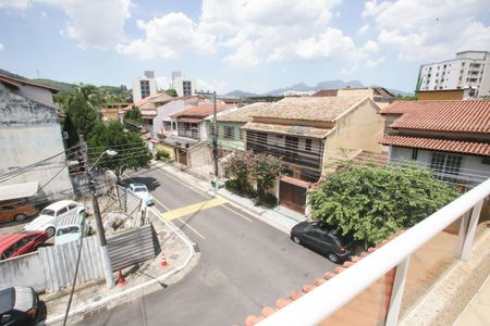Casa de condomínio à venda com 130m², 3 quartos e 3 vagas Casa de condomínio à venda com 130m², 3 quartos e 3 vagasTerraço
