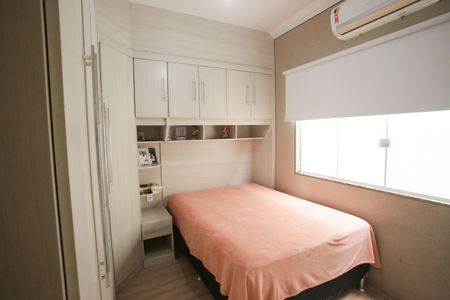 Casa de condomínio à venda com 130m², 3 quartos e 3 vagas Casa de condomínio à venda com 130m², 3 quartos e 3 vagasQuarto 1